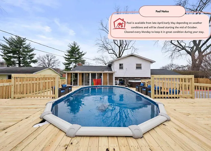 Spacious With Pool & Hot Tub *